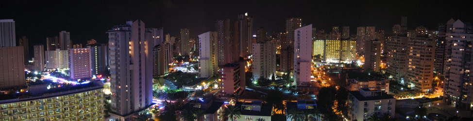 Foto de Benidorm de noche