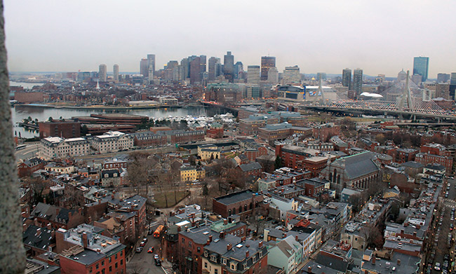 Panormica de Boston desde lo alto del monumento a la Batalla Bunker Hill
