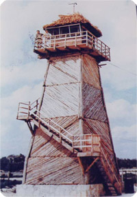 Torre de control del antiguo aeropuerto de Cancún