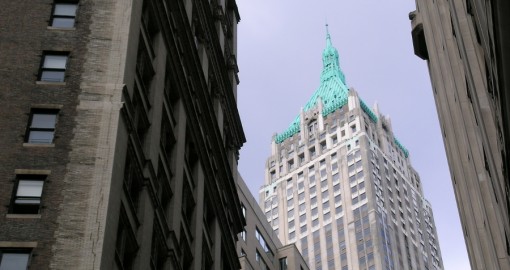 El edificio Trump (The Trump Building en ingls) tambin conocido como 40 Wall Street o como se llam en un inicio Bank of Manhattan Trust Building
