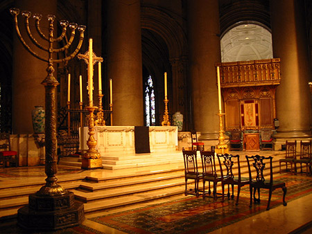 Foto del altar de la Catedral de San Juan el Divino de Nueva York