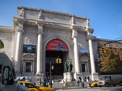 Foto de la fachada del Museo de Historia Natural de Nueva York