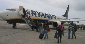 Avin Boeing 737-800 de Ryanair, aeropuerto de Santander