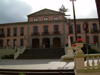 Foto de la fachada del Ayuntamiento de la Orotava (Palacio Municipal)