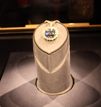 Diamante azul del Museo Nacional de Historia Natural de Smithsonian